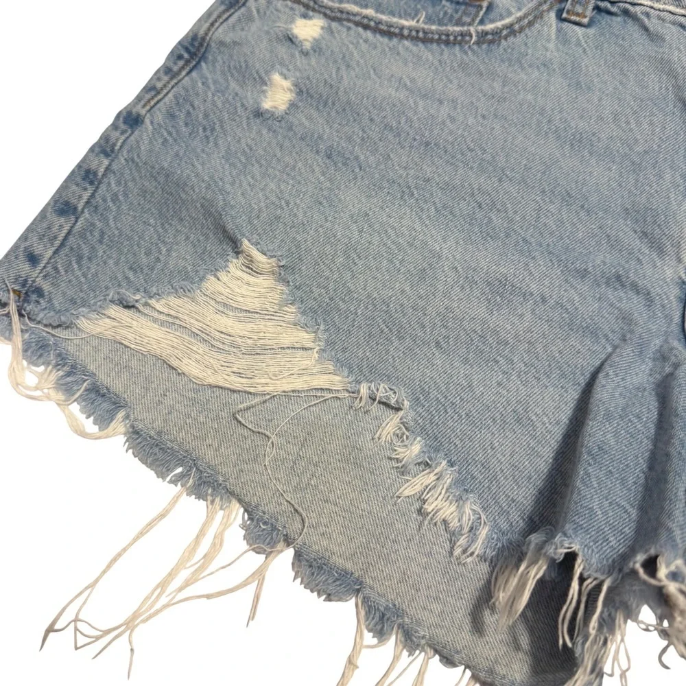 Abercrombie & Fitch Curve Love The Baggy Short Low Rise Distressed Denim 28/6